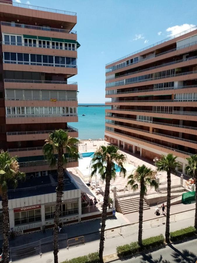 Apartamento Con Buena Vista Apartment Торевиеха Екстериор снимка