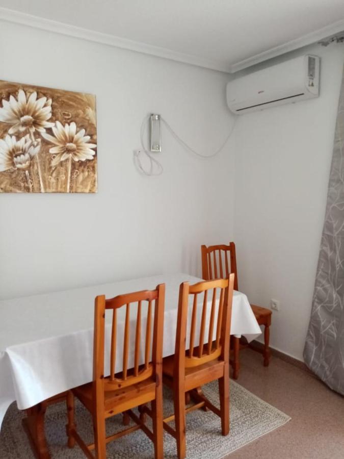 Apartamento Con Buena Vista Apartment Торевиеха Екстериор снимка