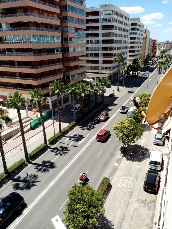 Apartamento Con Buena Vista Apartment Торевиеха Екстериор снимка