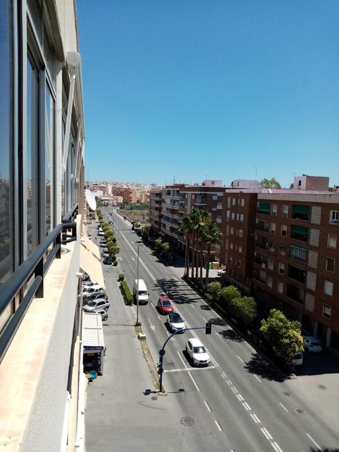 Apartamento Con Buena Vista Apartment Торевиеха Екстериор снимка