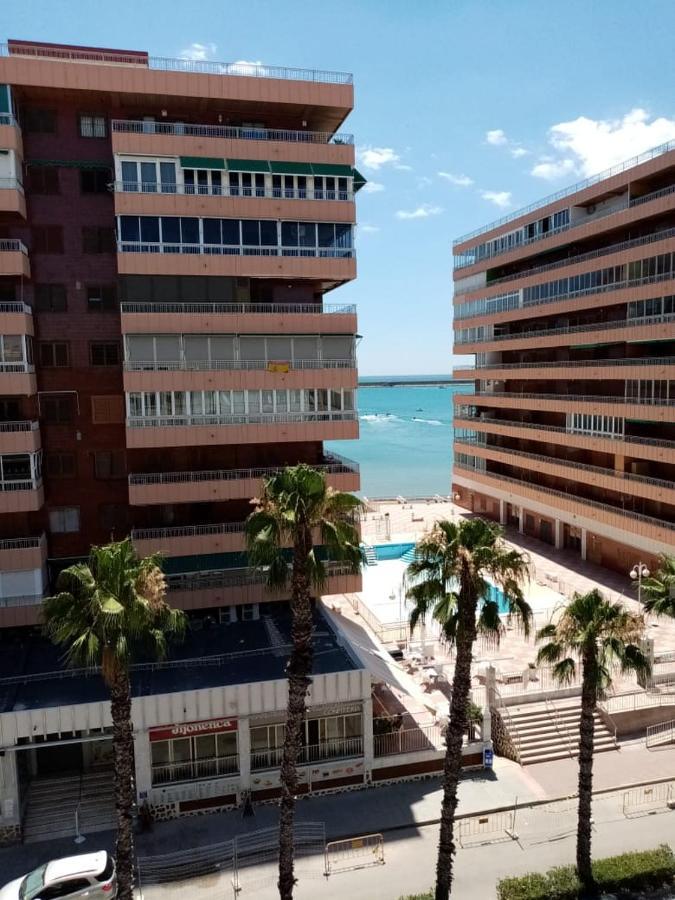 Apartamento Con Buena Vista Apartment Торевиеха Екстериор снимка