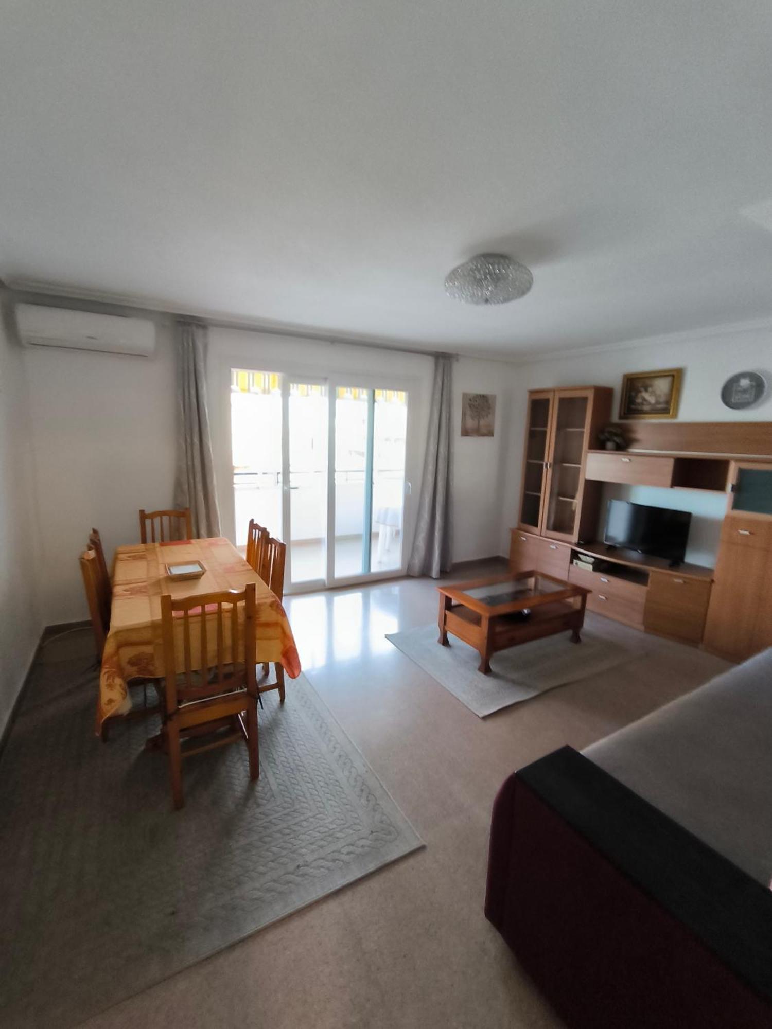 Apartamento Con Buena Vista Apartment Торевиеха Екстериор снимка
