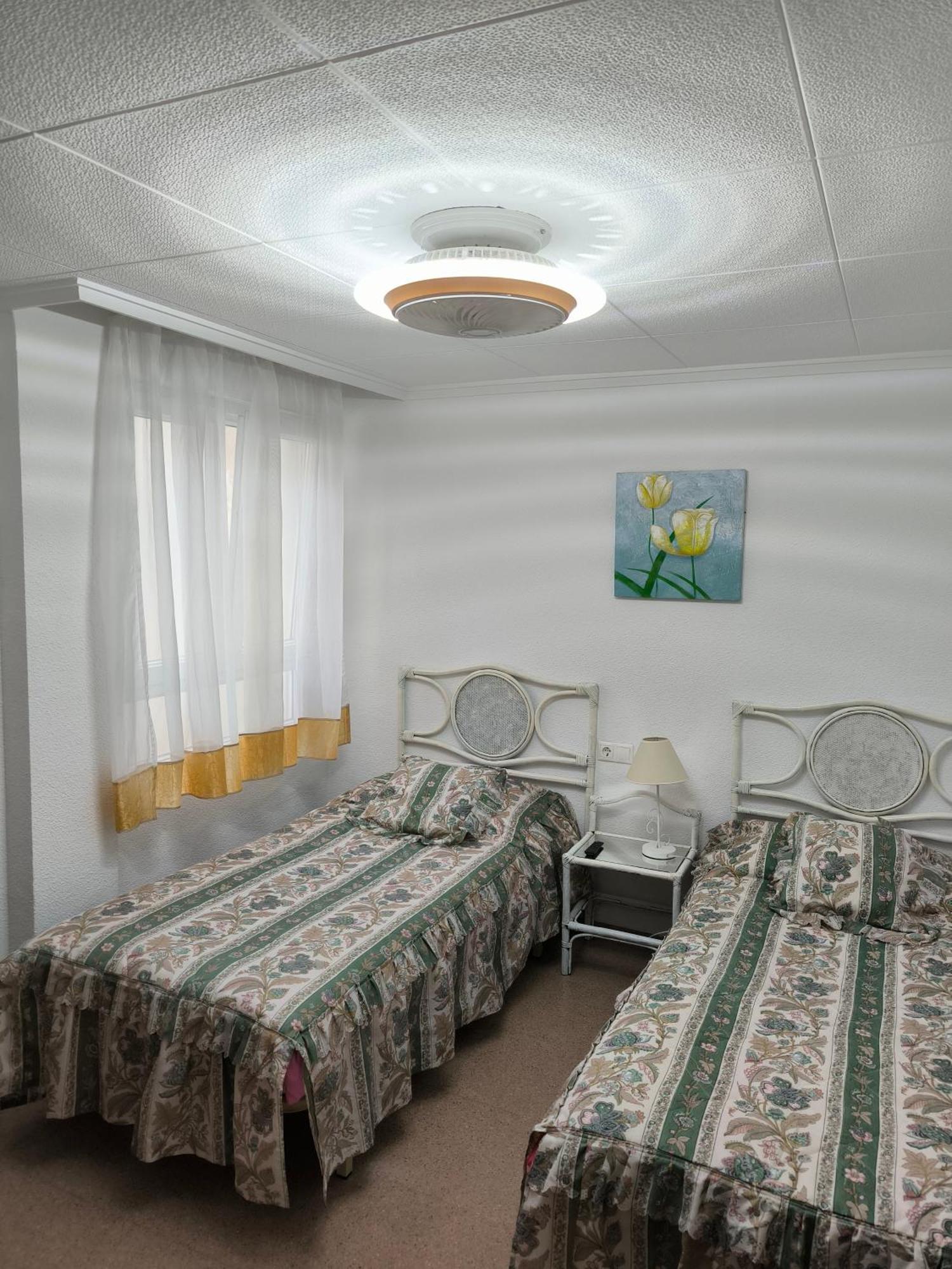Apartamento Con Buena Vista Apartment Торевиеха Екстериор снимка